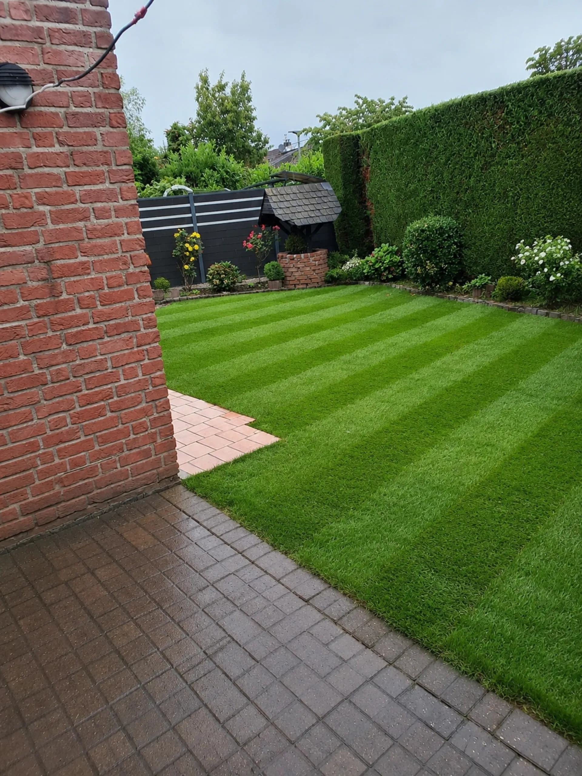Gartenpflege & Außenanlagen